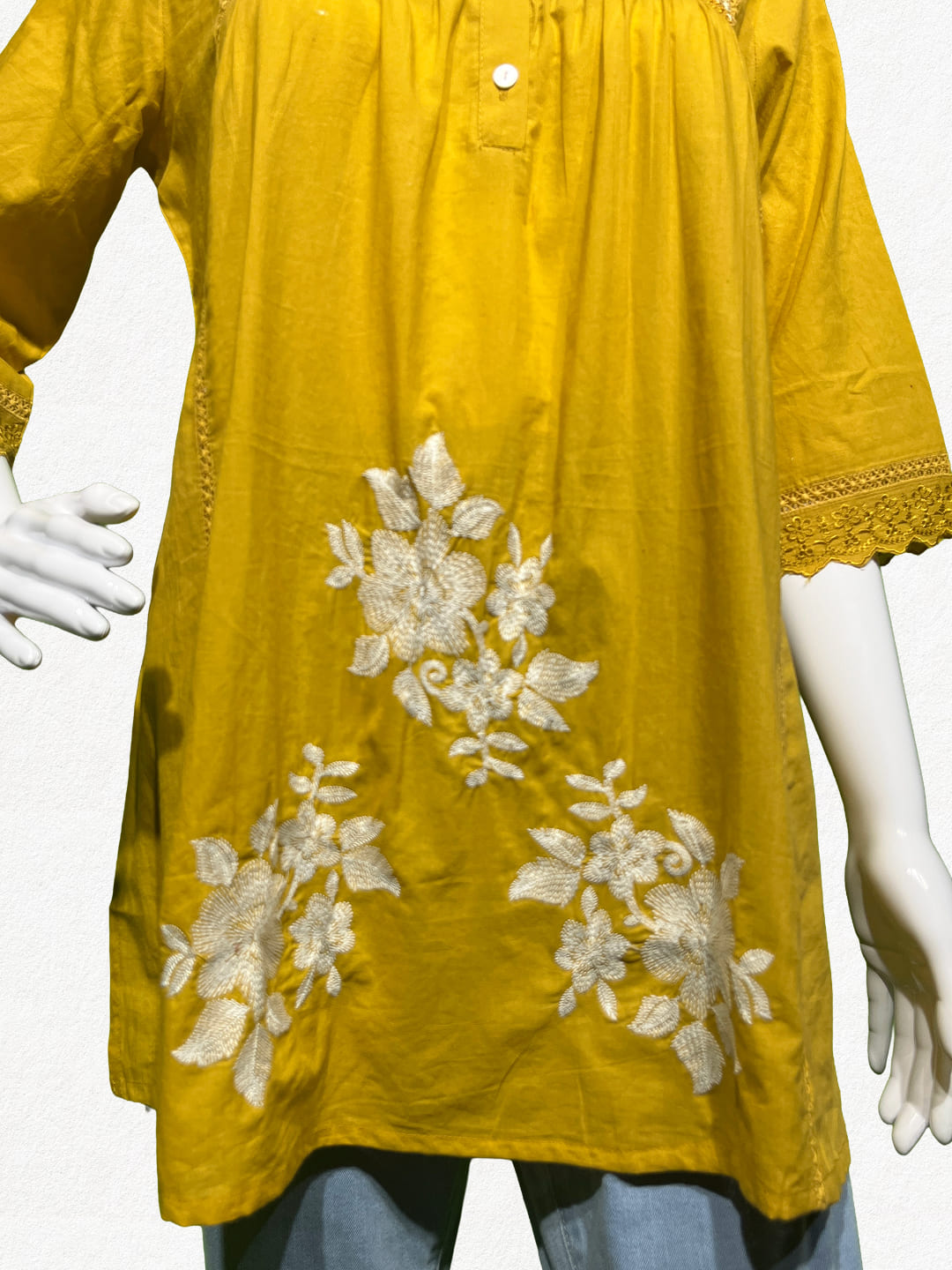 Happiora Sunflower Bloom: Embroidered Cotton Kurti