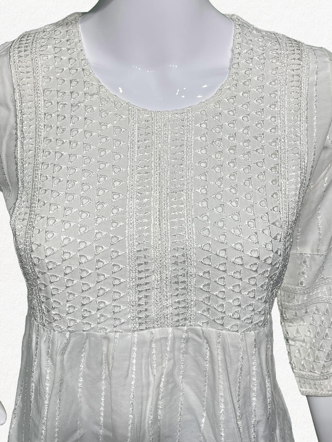 Happiora Pearl White: Embroidered Cotton Tunic