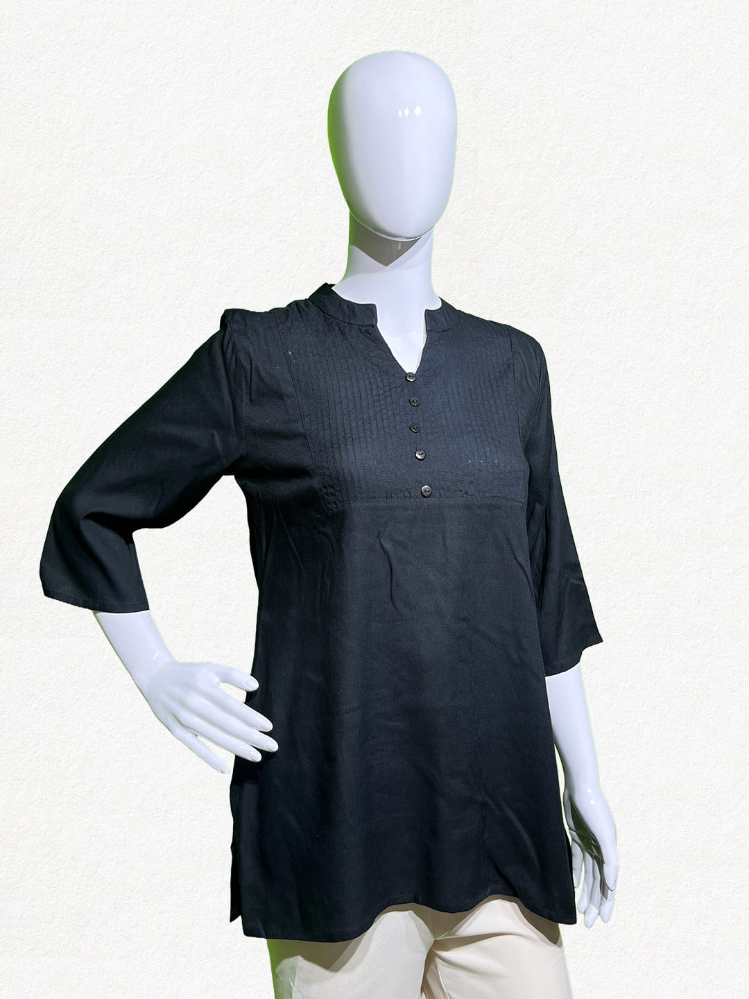 Happiora Onyx Essence: Tailored Pintuck Cotton Kurti