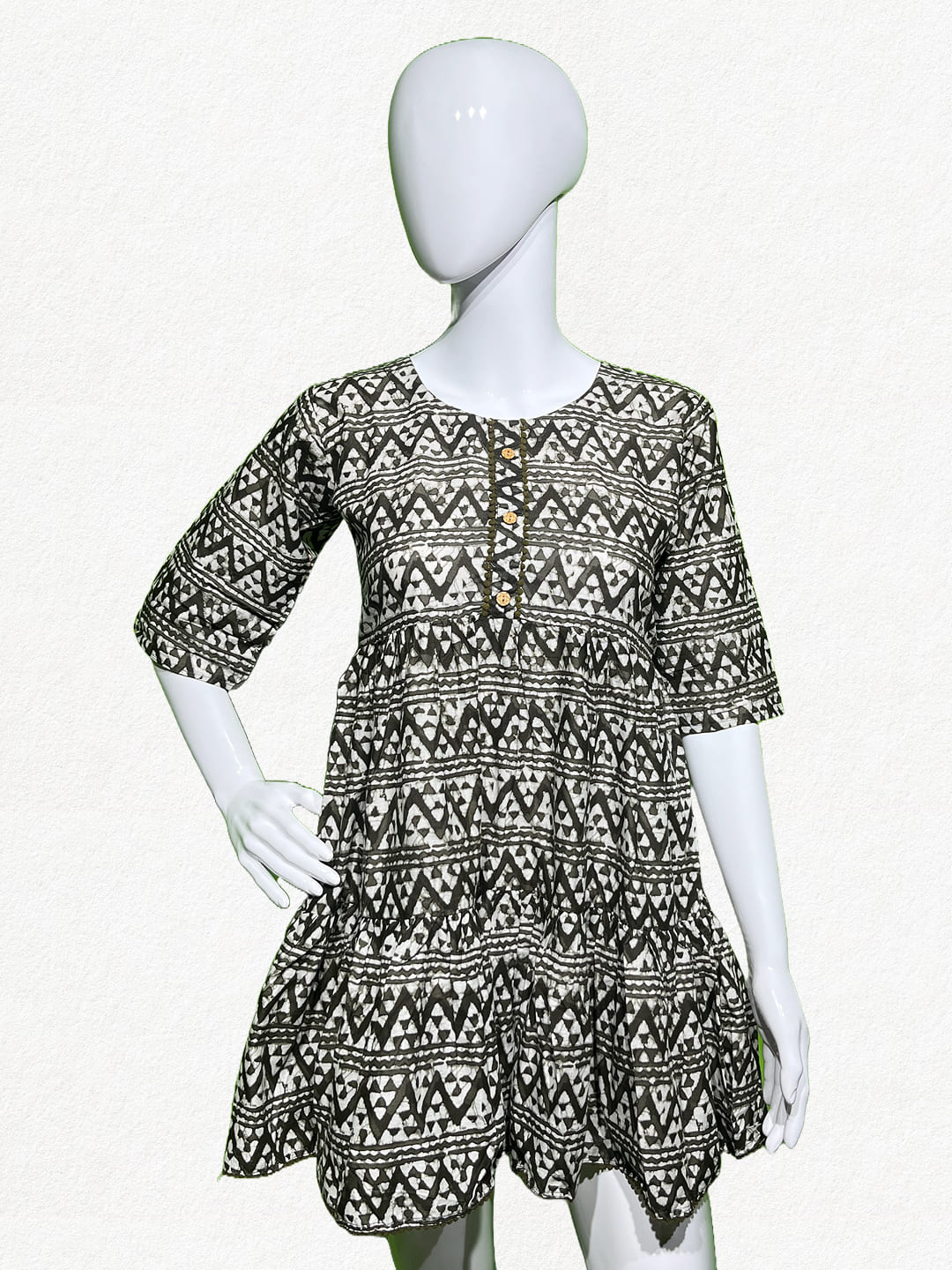 The Monochrome Batik: Pure Cotton Geometric Print Short Kurti