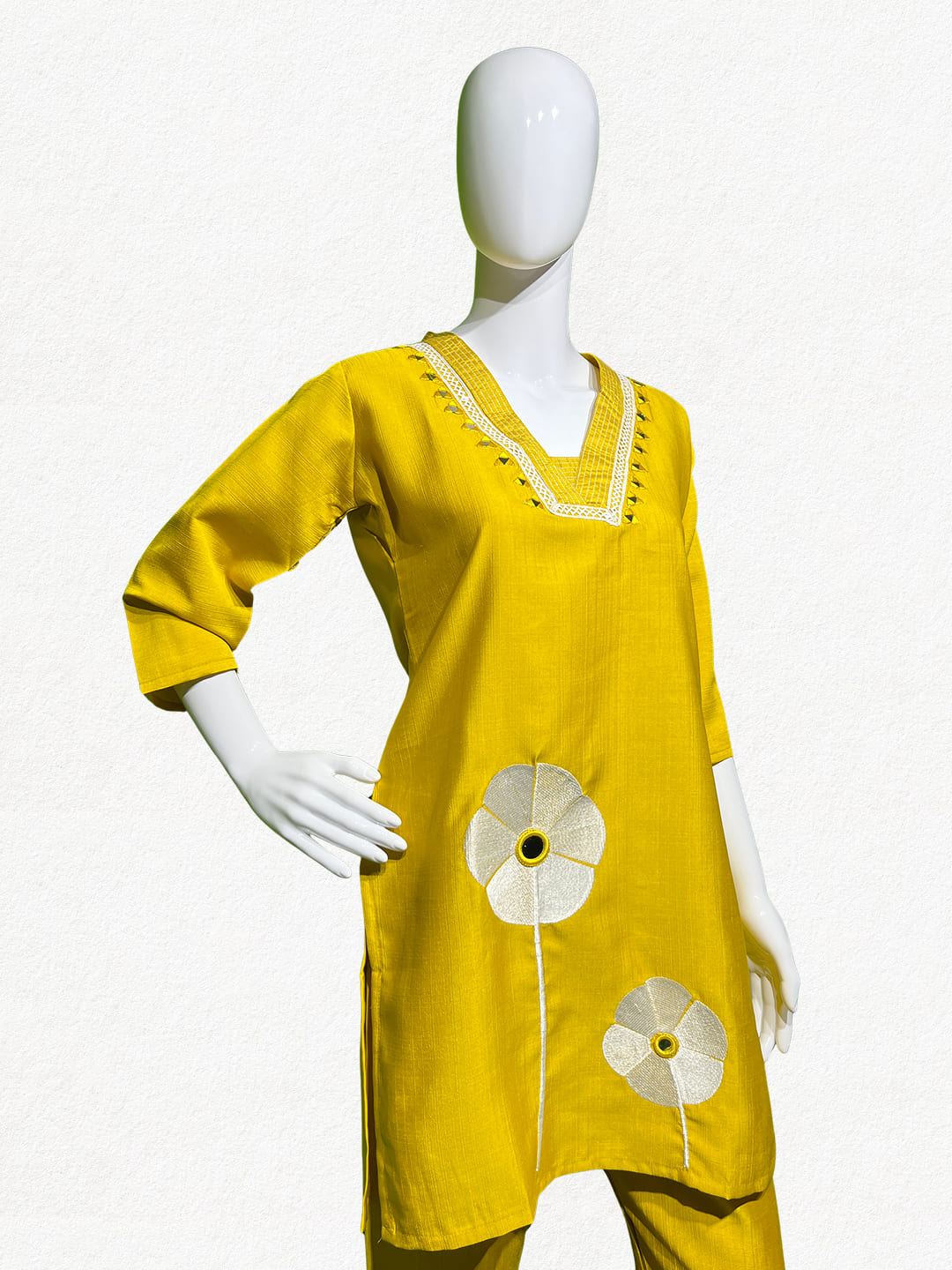 Happiora Retro Bloom: Appliqué Co-ord Set