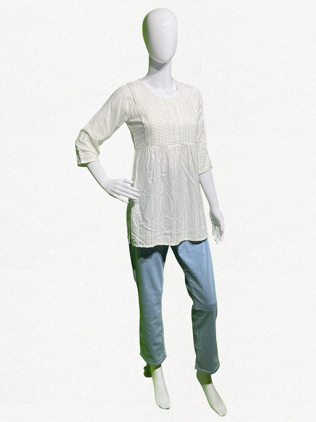 Happiora Pearl White: Embroidered Cotton Tunic