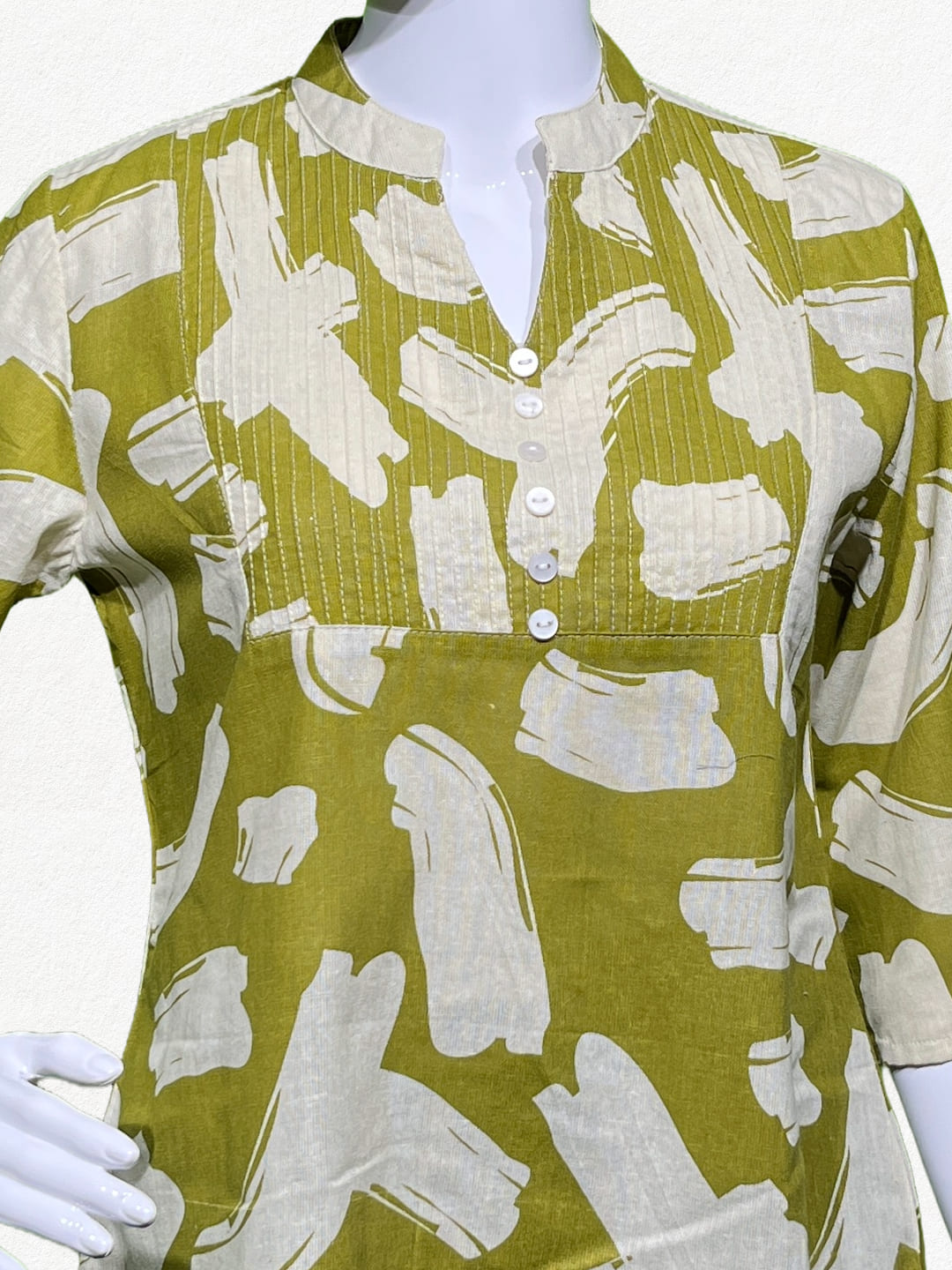 Happiora Olive Brushstroke: Pintuck Cotton Short Kurti
